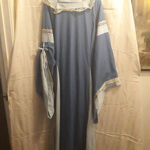 Princess/Renaissance dress/costume